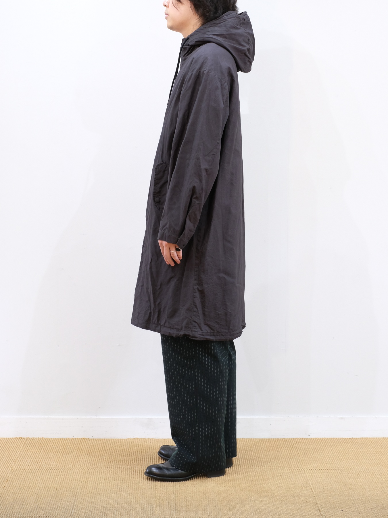 Model 170cm size S color CHARCOAL着用