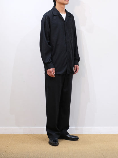Model 175cm size M color TOP BLACK着用