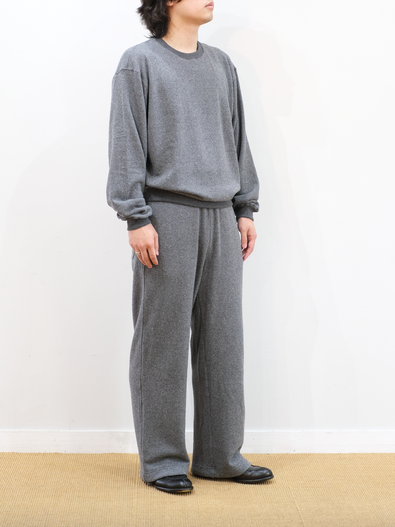 Model 170cm size S color TOP GRAY 着用