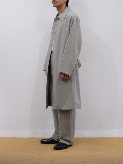 Model 175cm size L color ICE GRAY着用