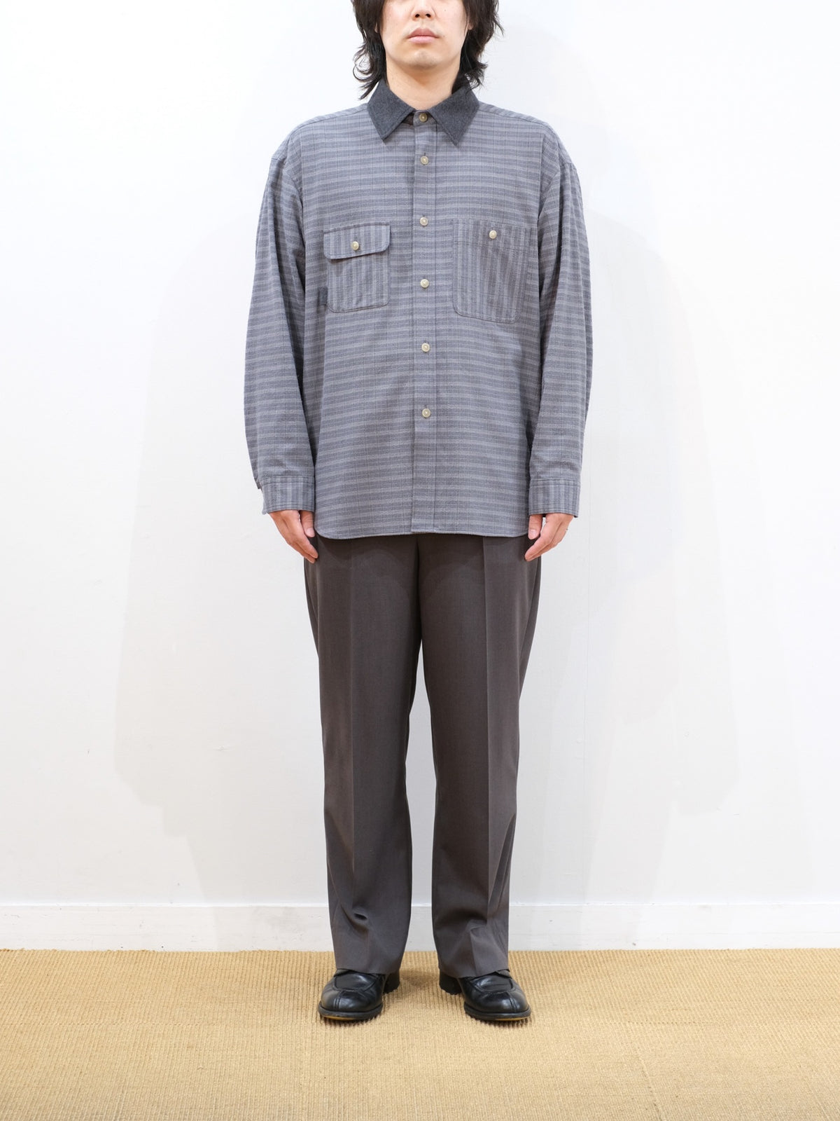Model 170cm size S color GRAY CHECK着用