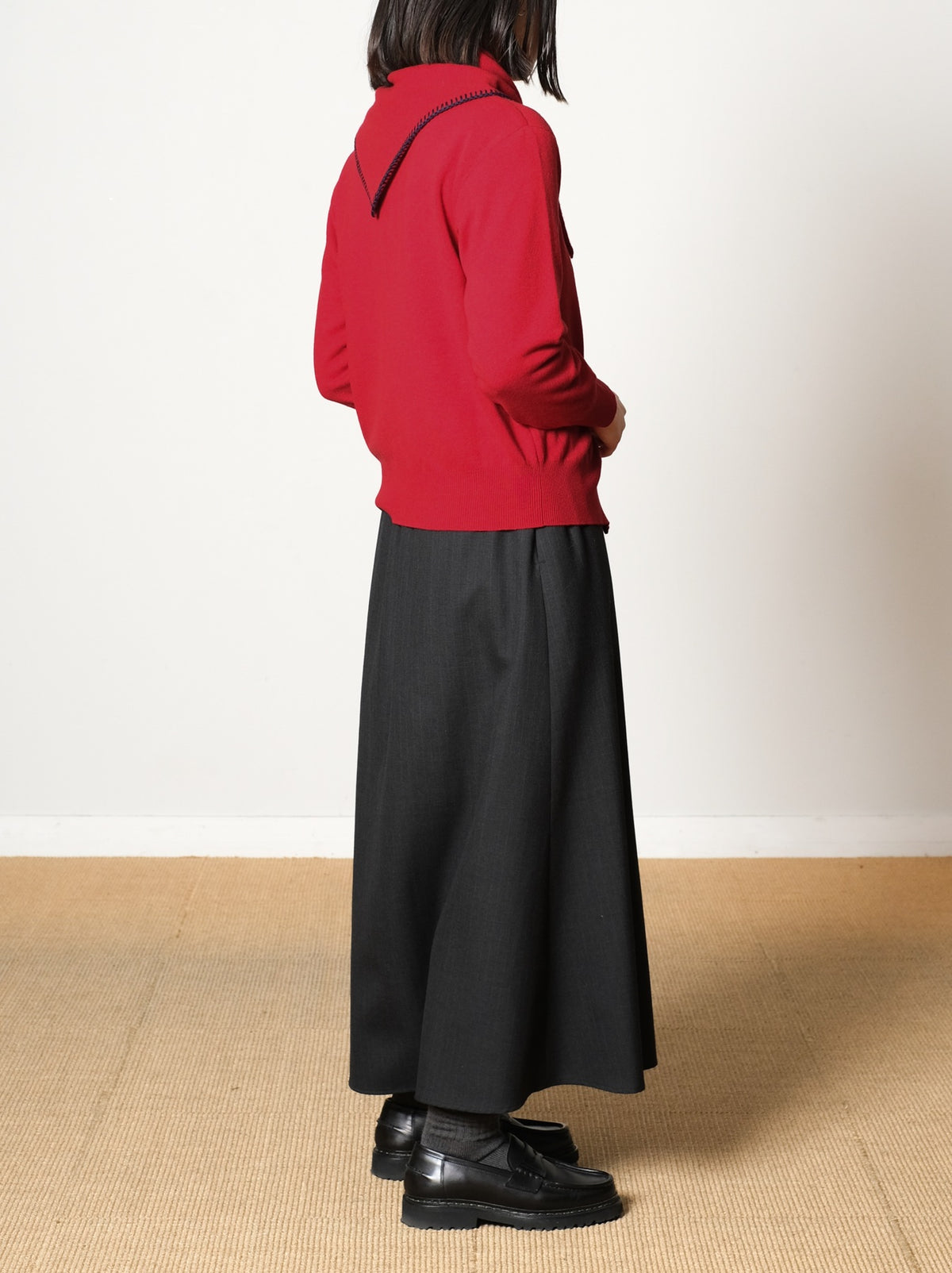 Model 159cm size F color RED着用