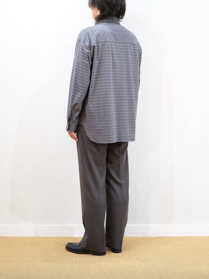 Model 170cm size S color GRAY CHECK着用