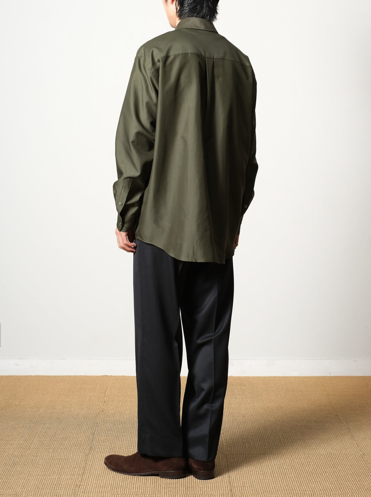Model 175cm size M color TOP BLACK着用