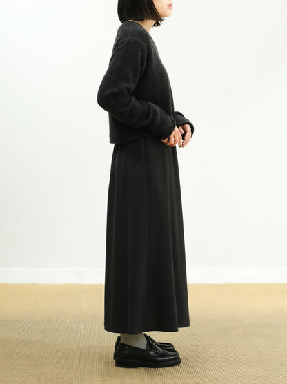 Model 159cm size M color CHARCOAL着用
