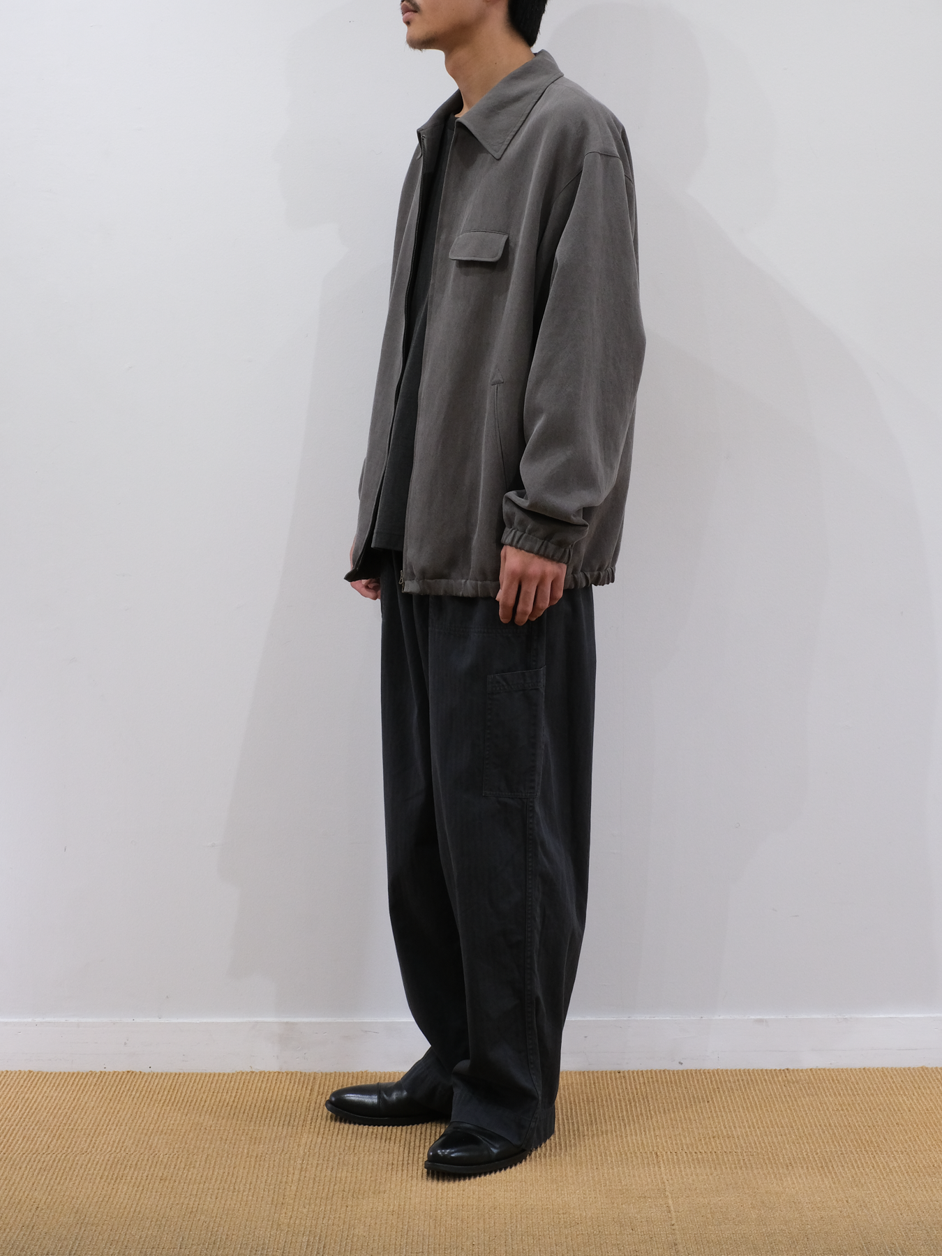 Model 175cm size L color HAZE GRAY 着用