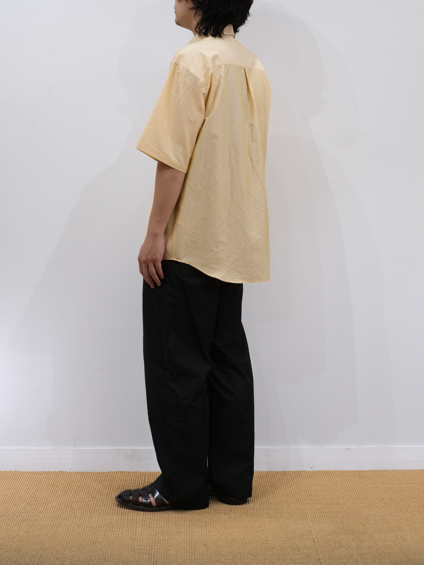 Model 170cm size S color YELLOW 着用