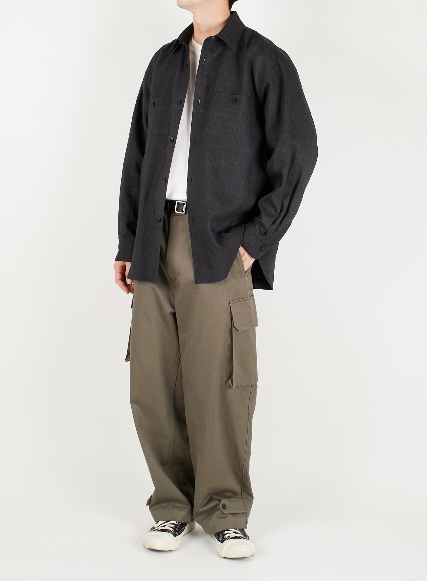 Model 176cm/62kg size M color TOP BLACK着用