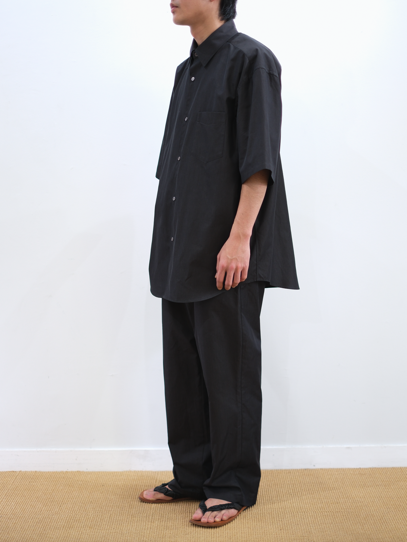 Model 175cm size L color BLACK着用