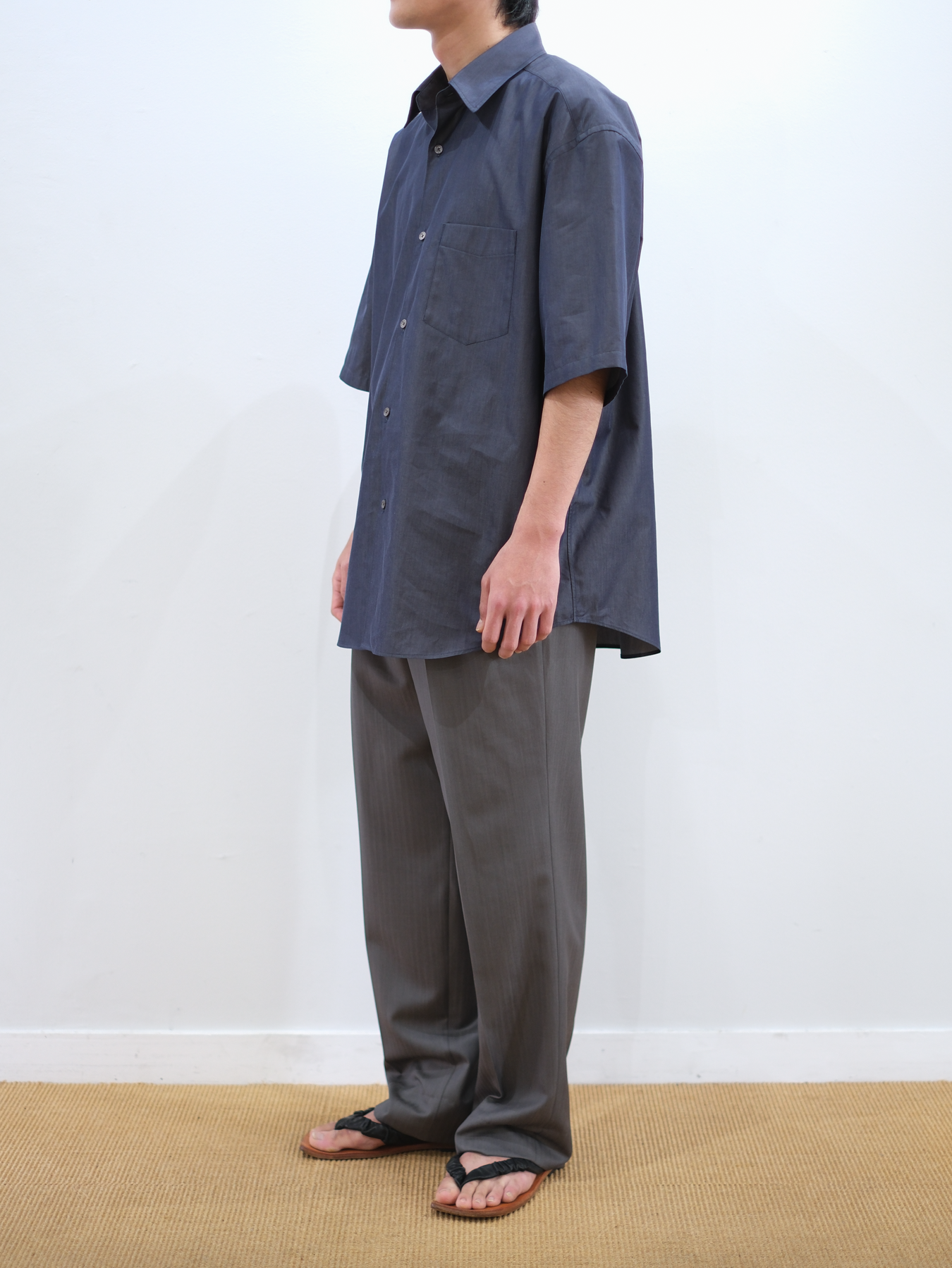 Model 175cm size M color NAVY着用