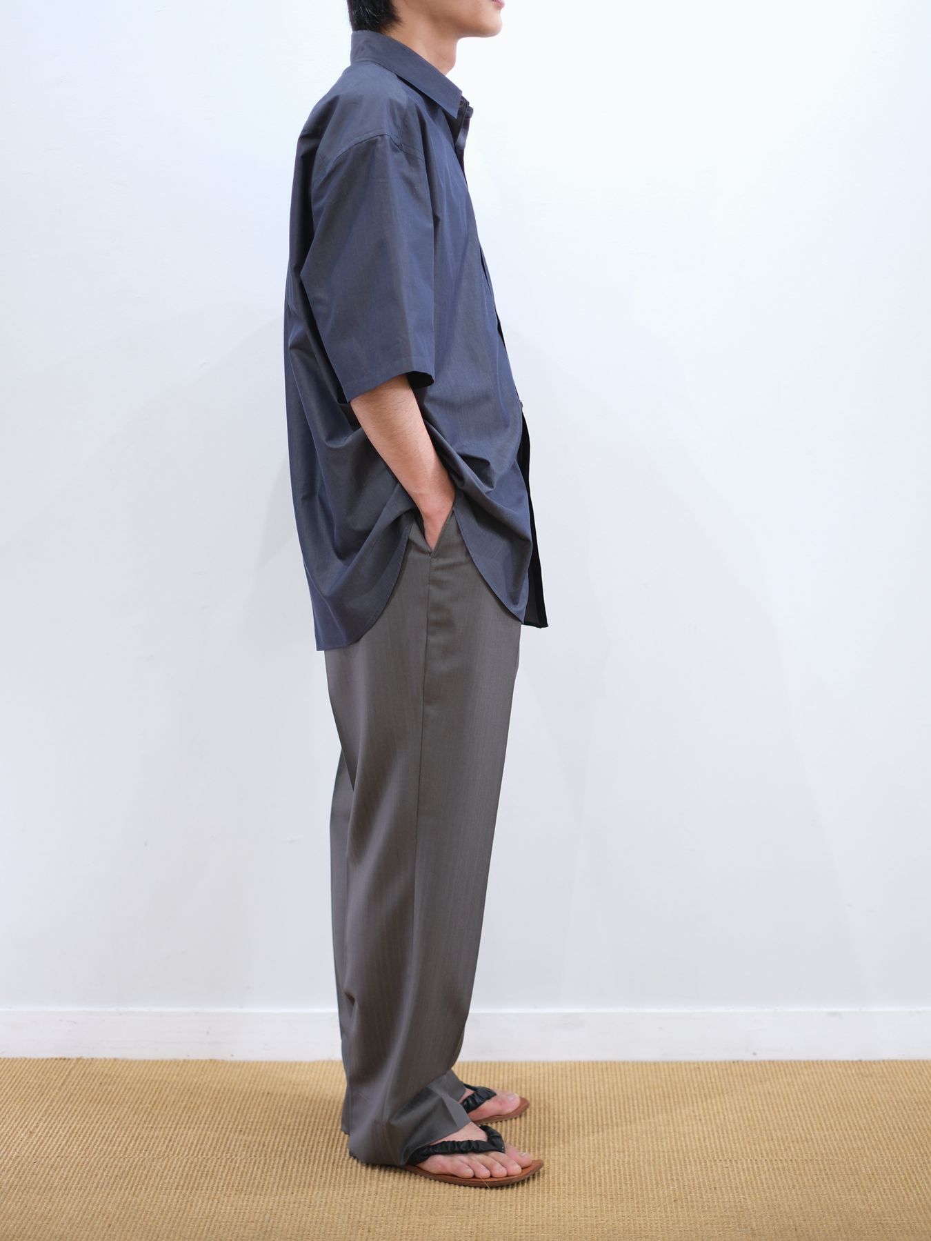 Model 175cm size L color GRAY着用