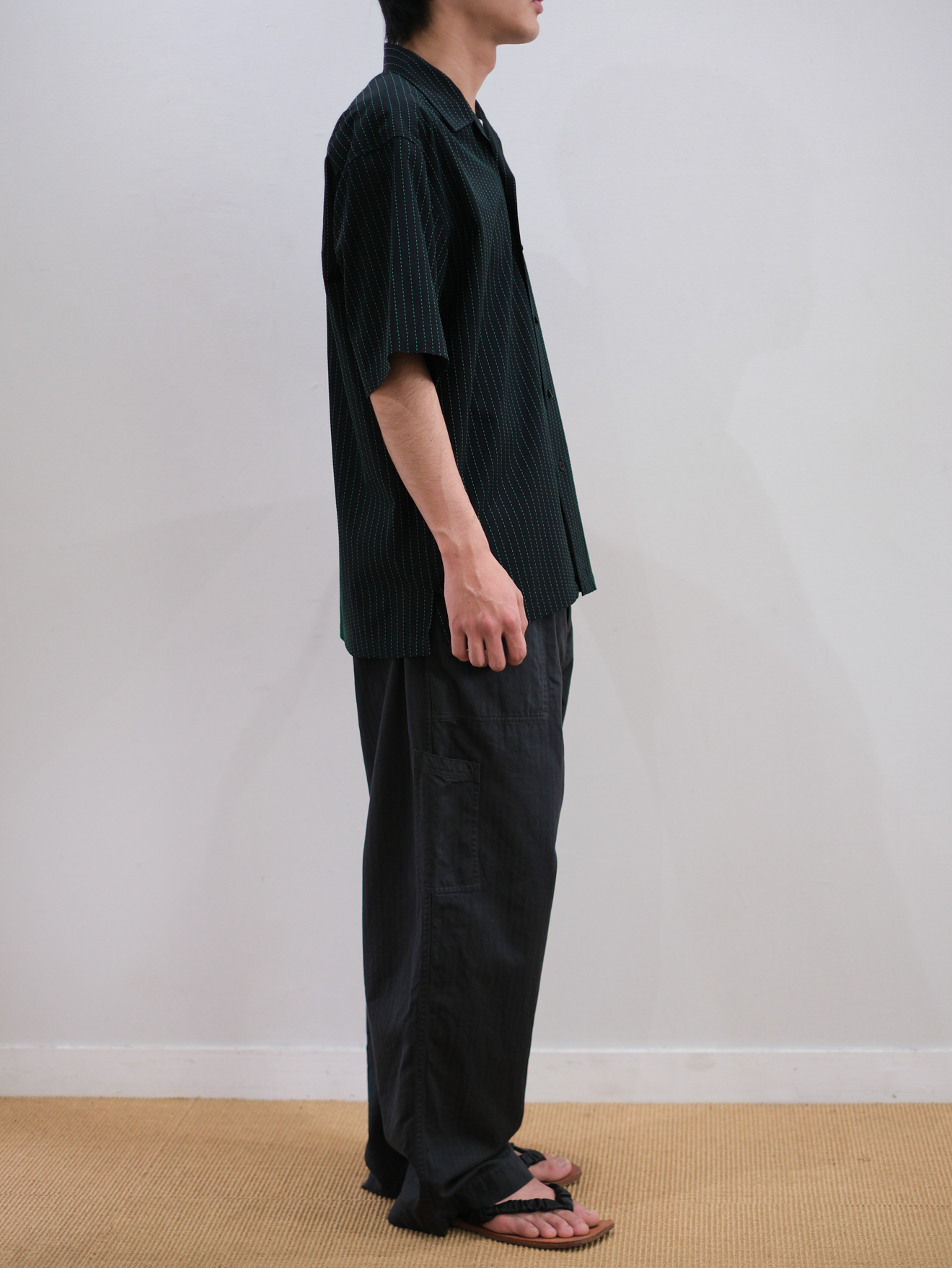 Model 175cm size M color GREEN着用