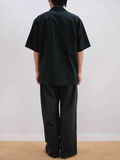 Model 175cm size M color GREEN着用
