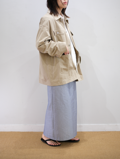 Model 159cm size S color ASH BEIGE着用