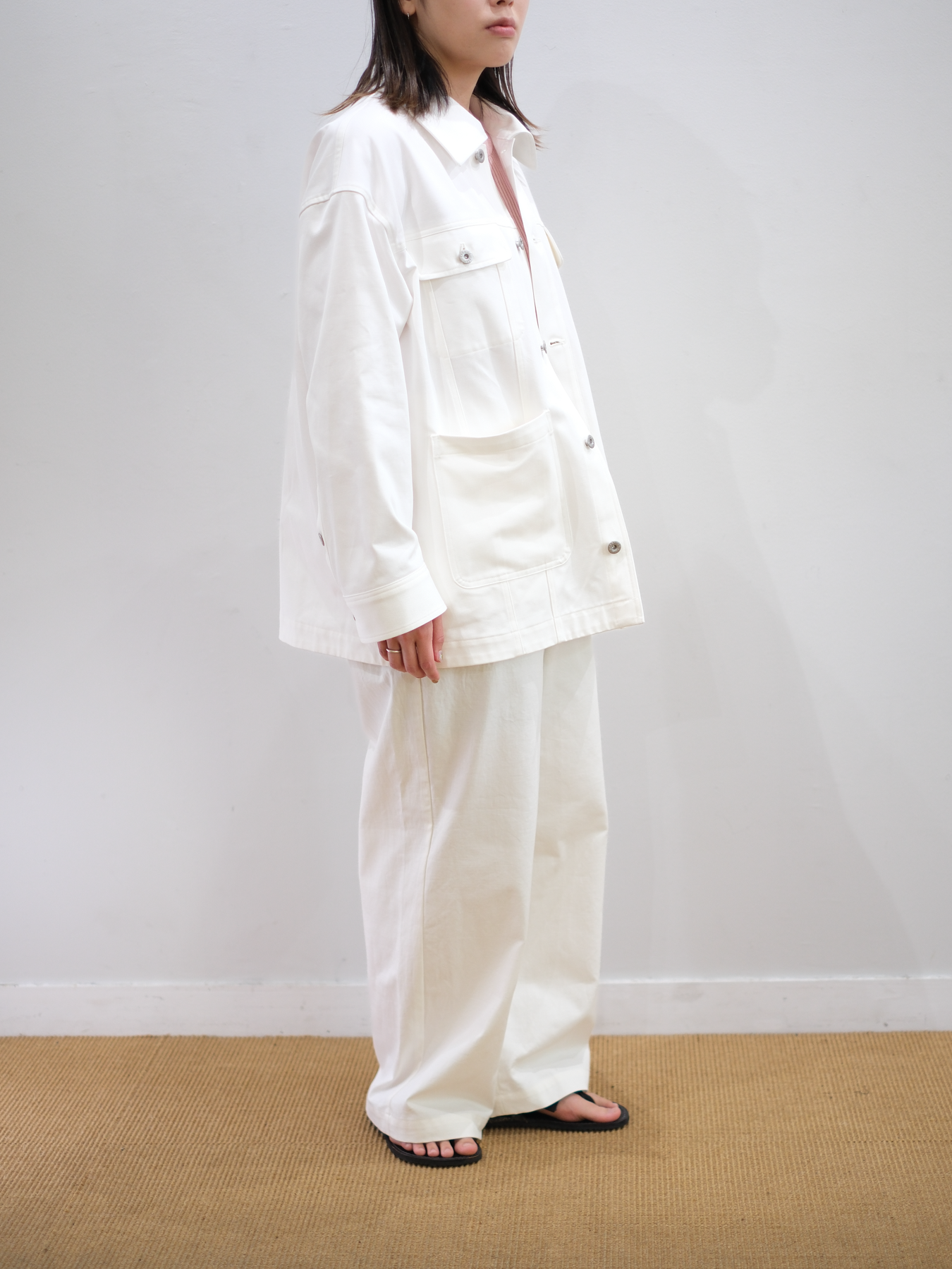 Model 159cm size S color ECRU着用