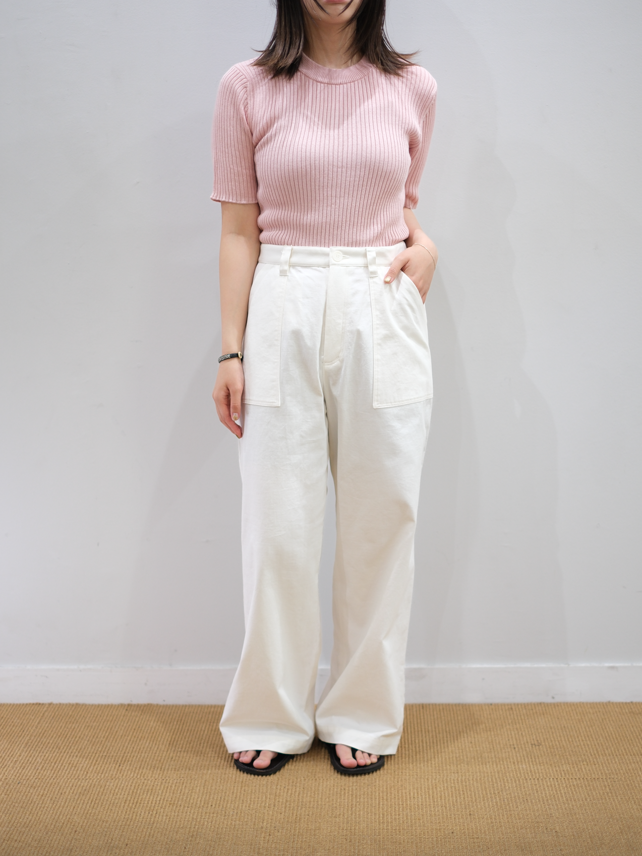 Model 159cm size S color ECRU着用