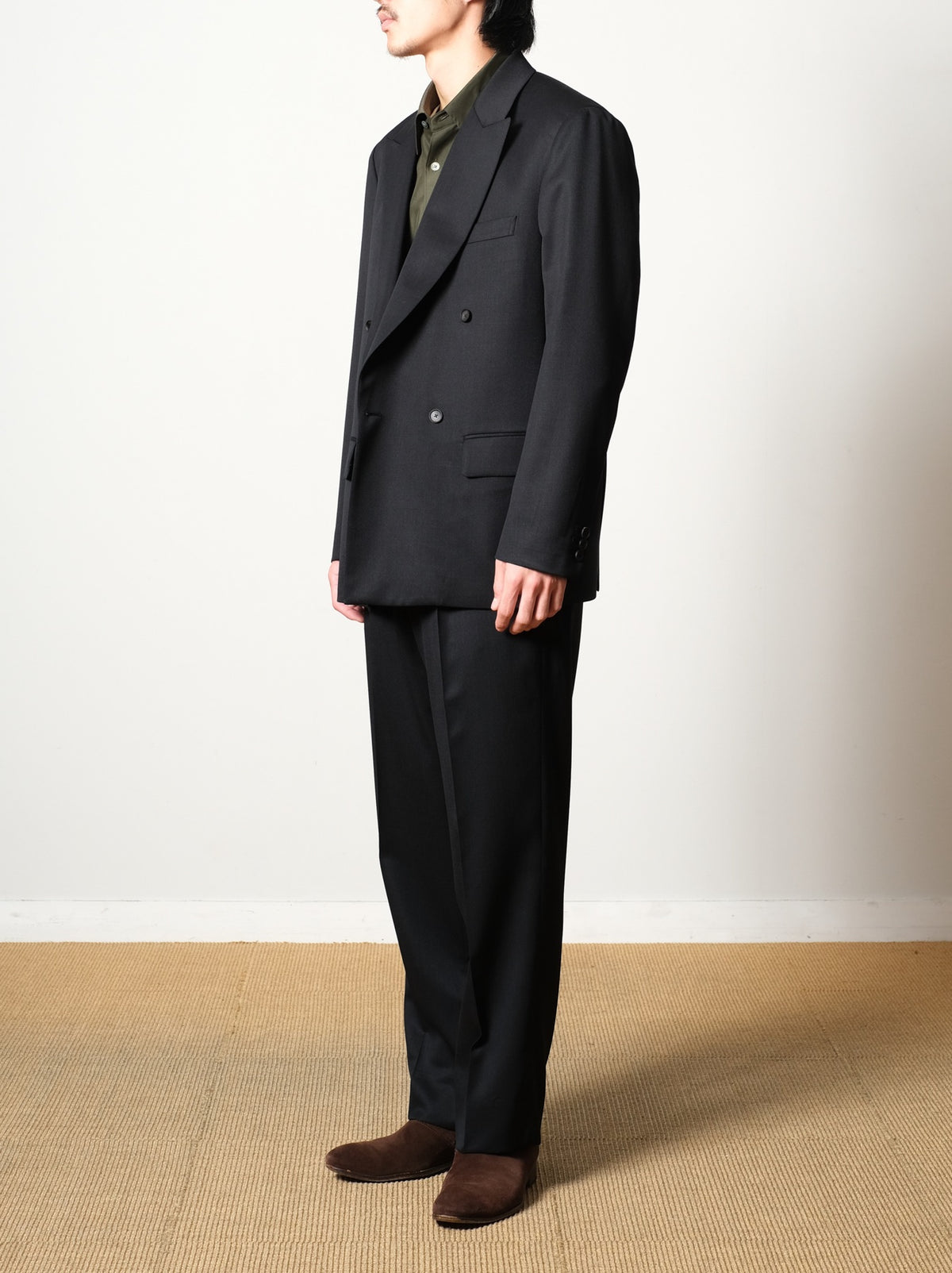 Model 175cm size M color TOP BLACK着用