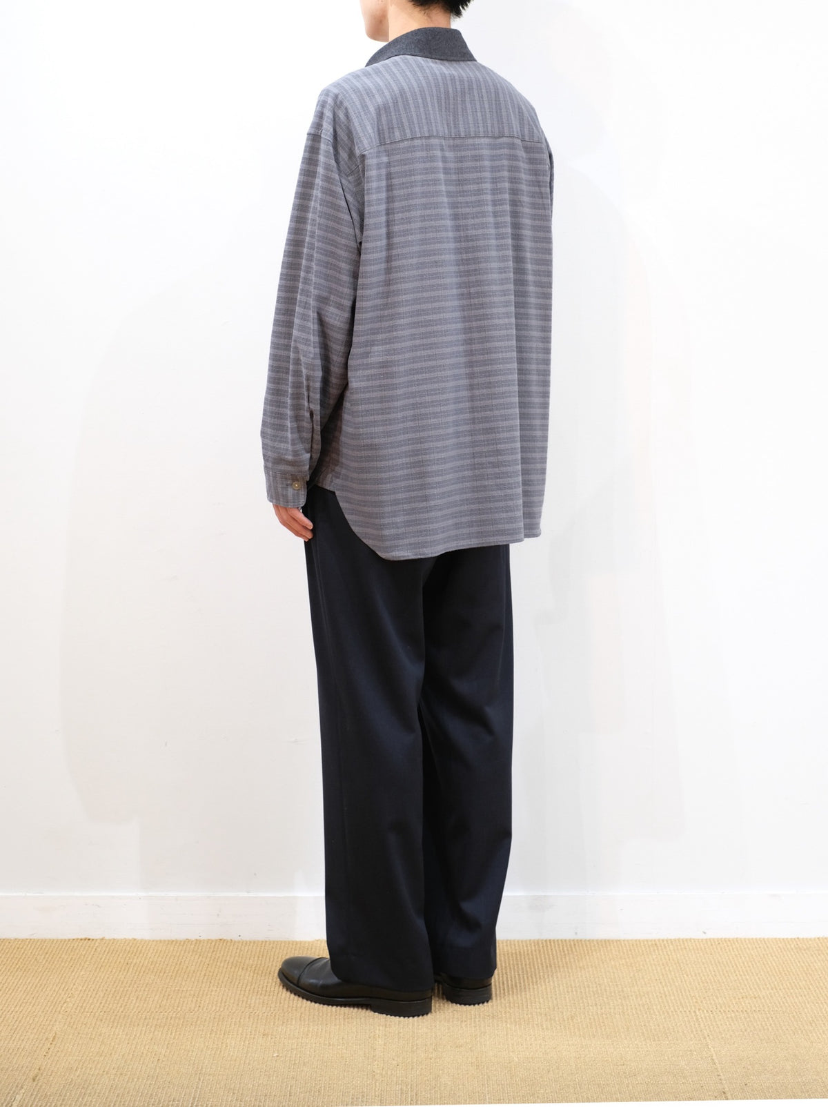 Model 176cm size M color GRAY CHECK着用