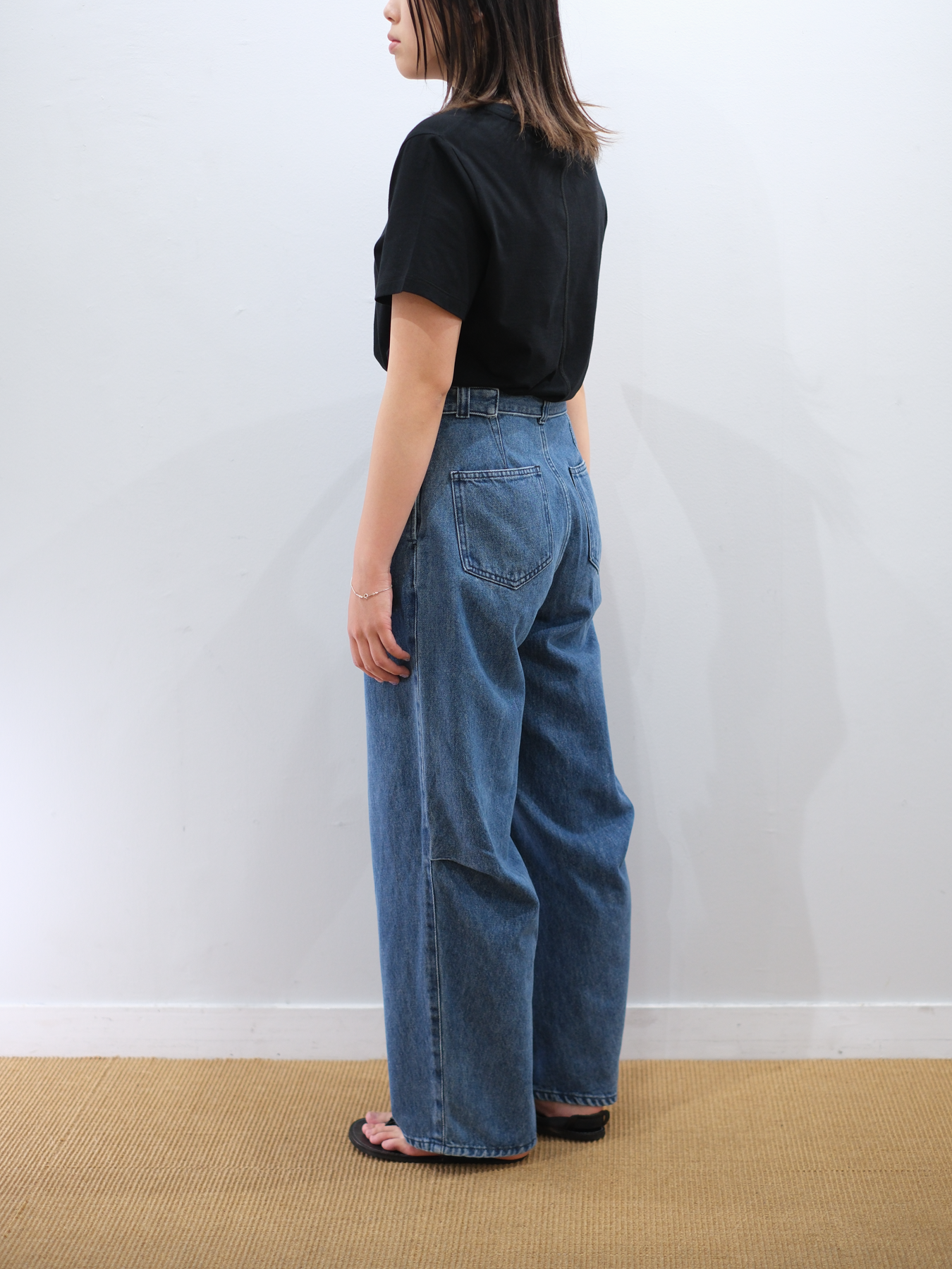 Model 159cm size S color BLUE着用