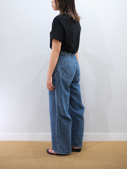 Model 159cm size S color BLUE着用