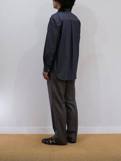 Model 170cm size S color NAVY着用