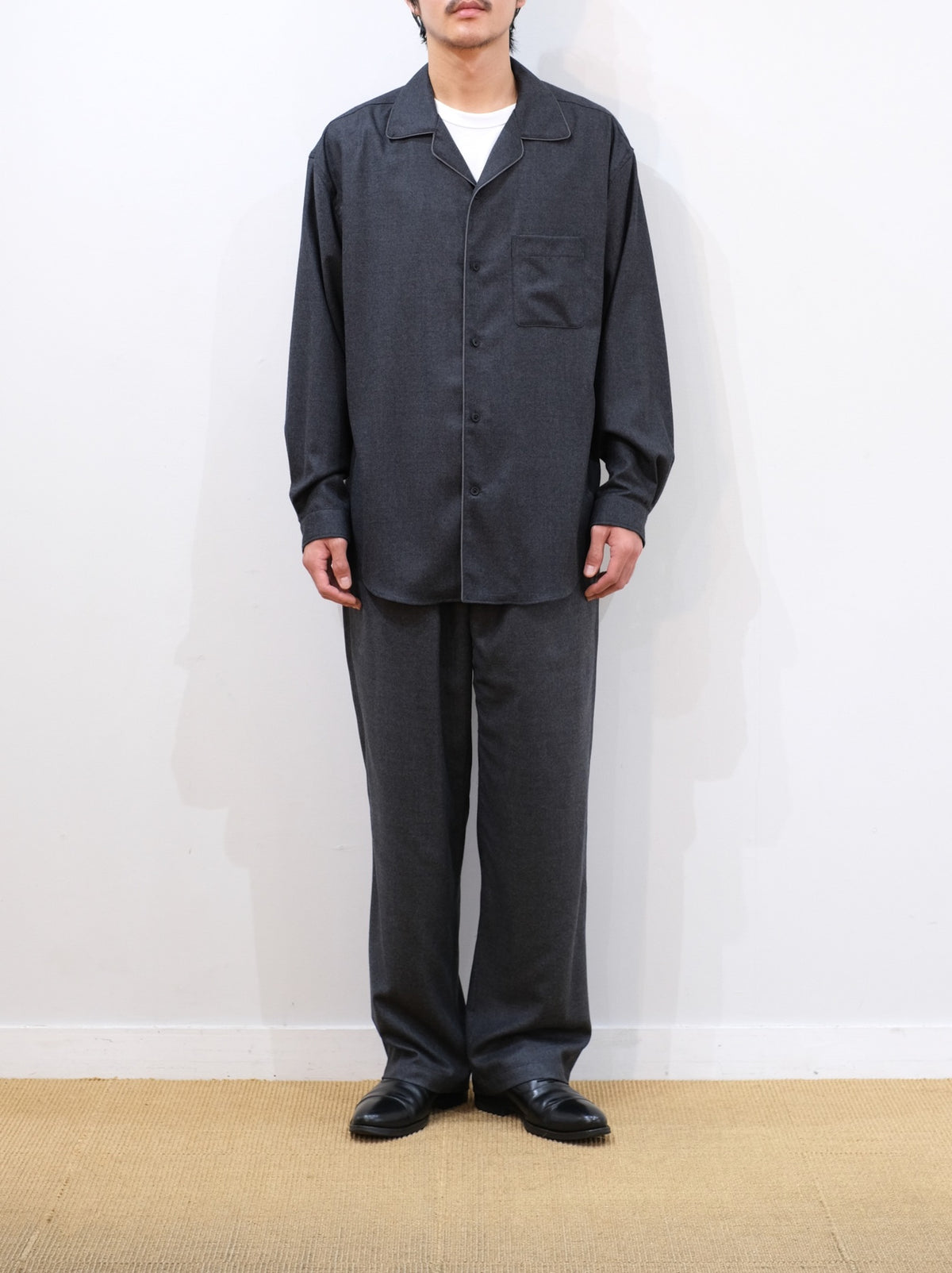 Model 175cm size M color TOP CHARCOAL着用