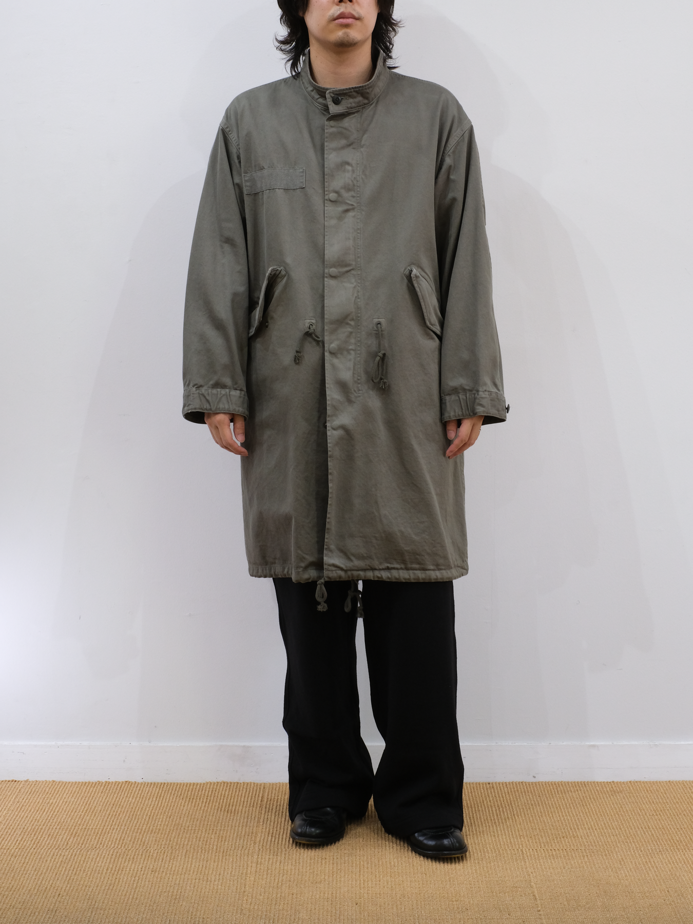 Model 170cm size S color GRAY 着用