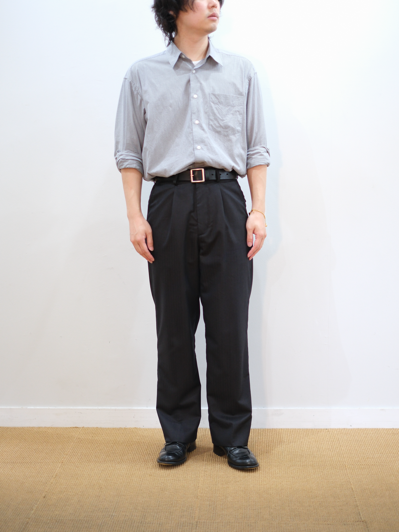 Model 170cm size S color GRAY STRIPE 着用