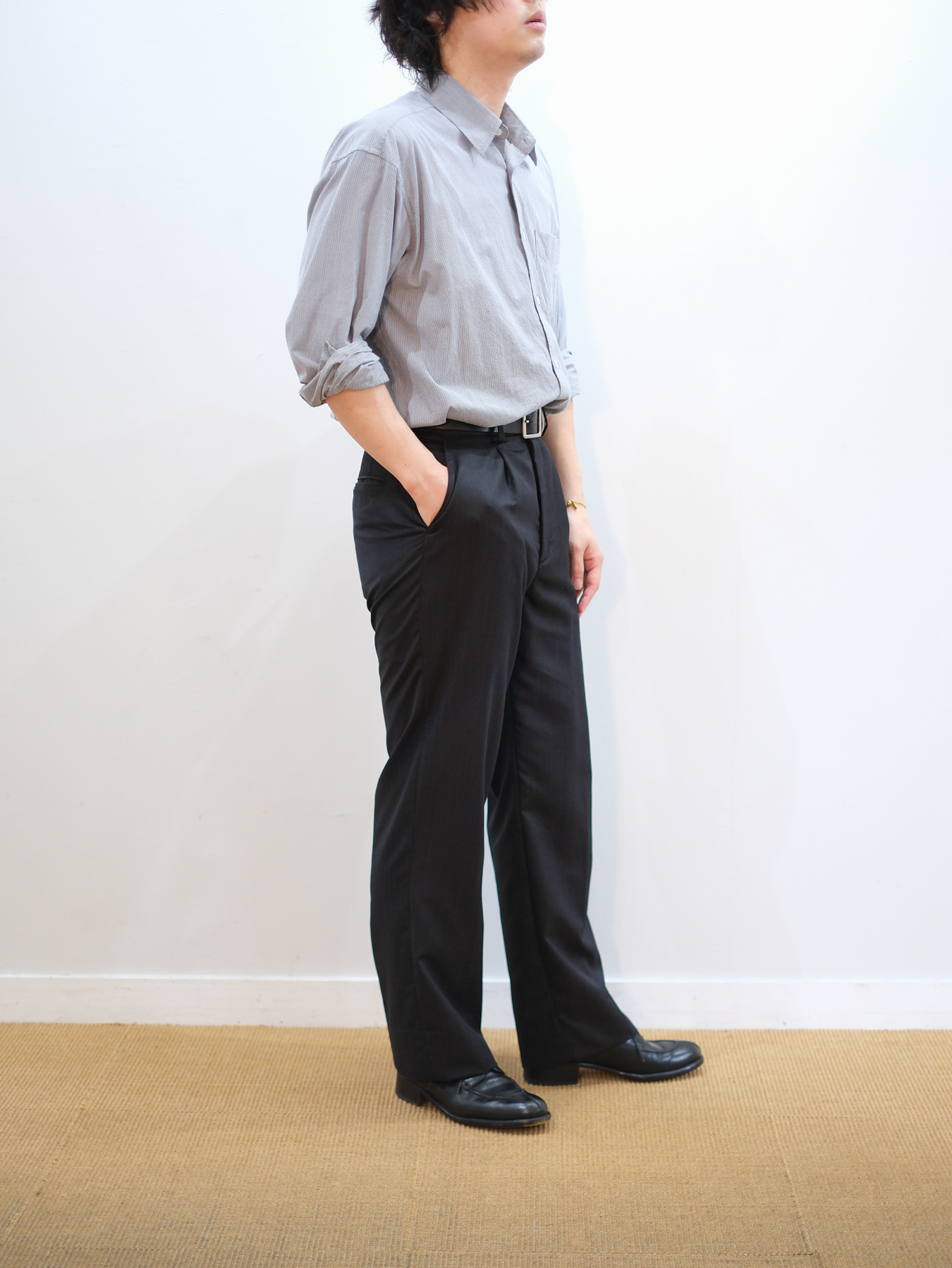Model 170cm size S color GRAY STRIPE 着用