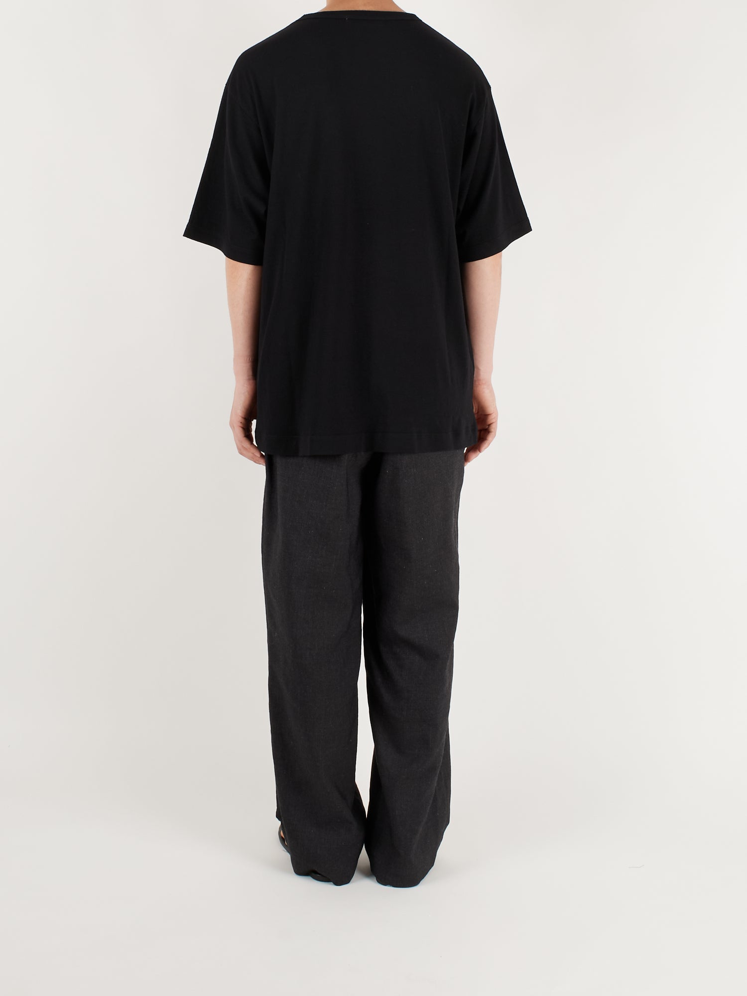 Model 176cm/62kg size M color BLACK着用