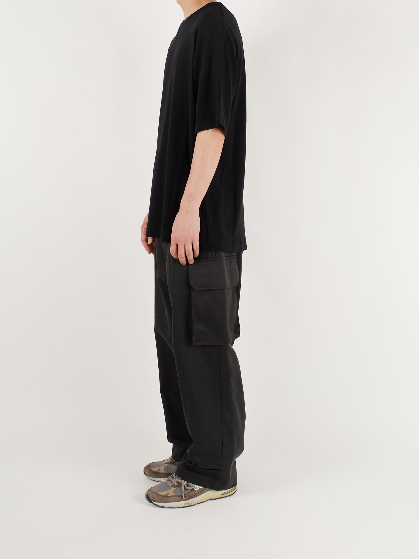 Model 176cm/62kg size M color BLACK着用