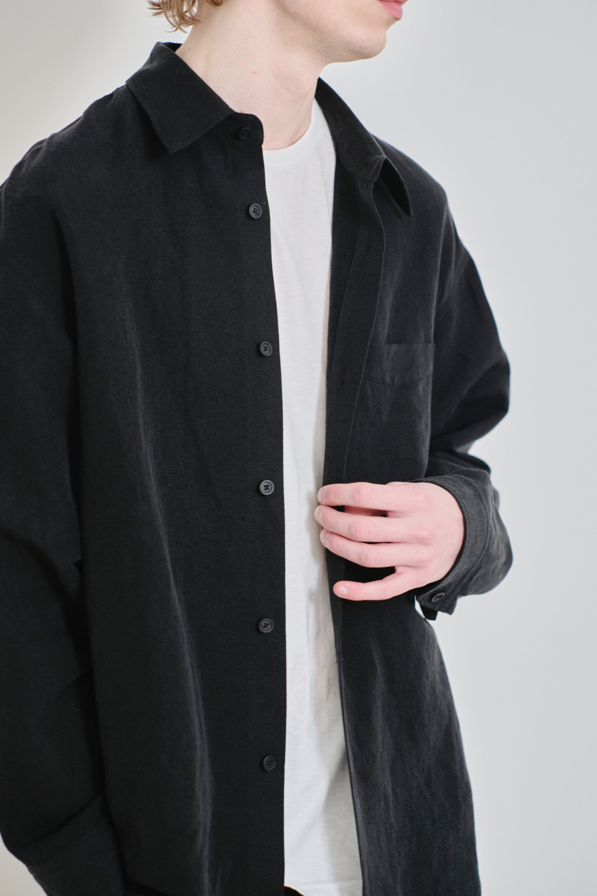 Model 184cm size L color BLACK 着用