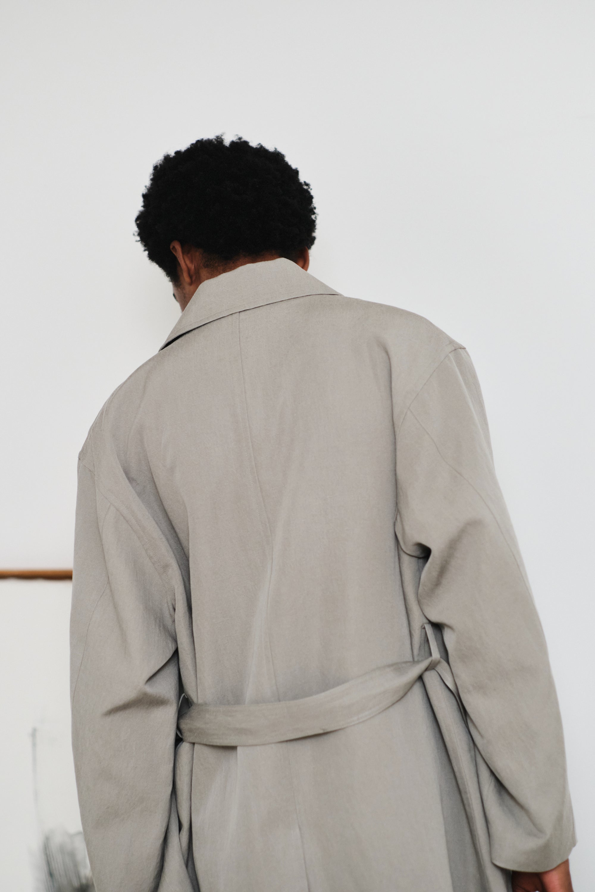 SILK/LINEN FADED GABARDINE BALMACAAN COAT｜HAZE GRAY – Cornier