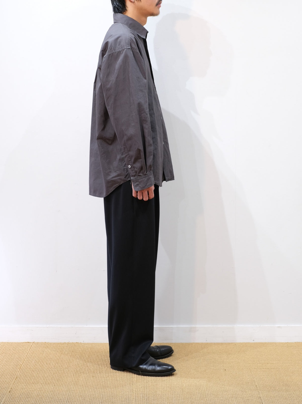 Model 175cm size L color TOP BLACK着用