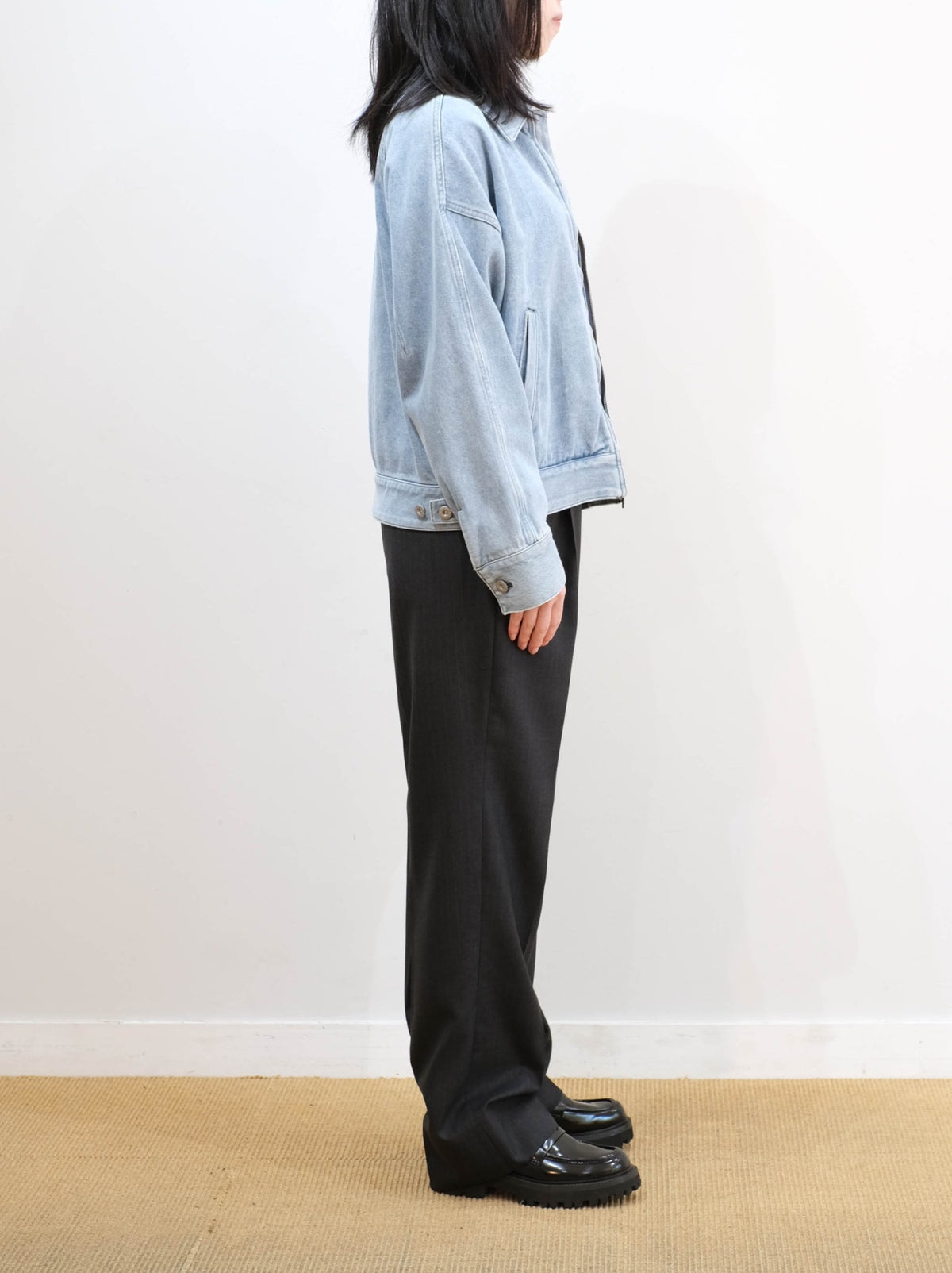 Model 160cm size S color LIGHT BLUE着用