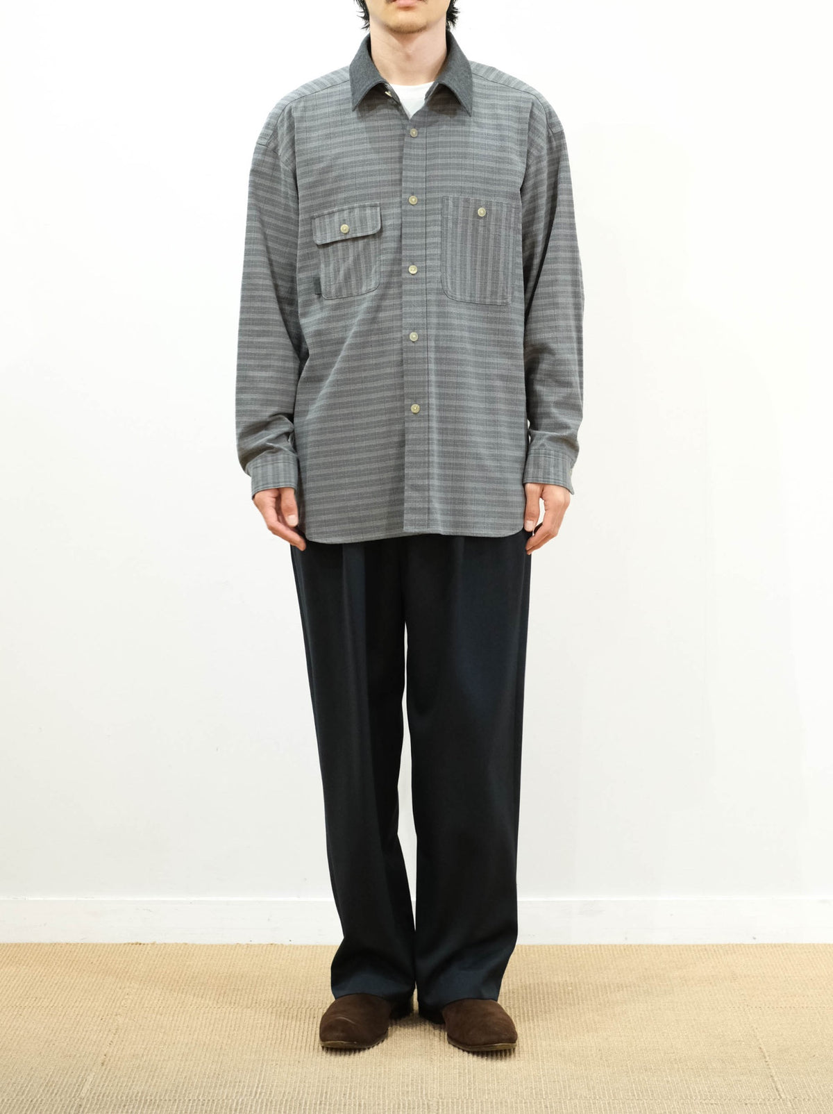 Model 175cm size L color GRAY CHECK着用
