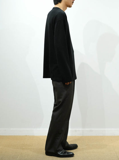 Model 175cm size L color TOP BLACK着用
