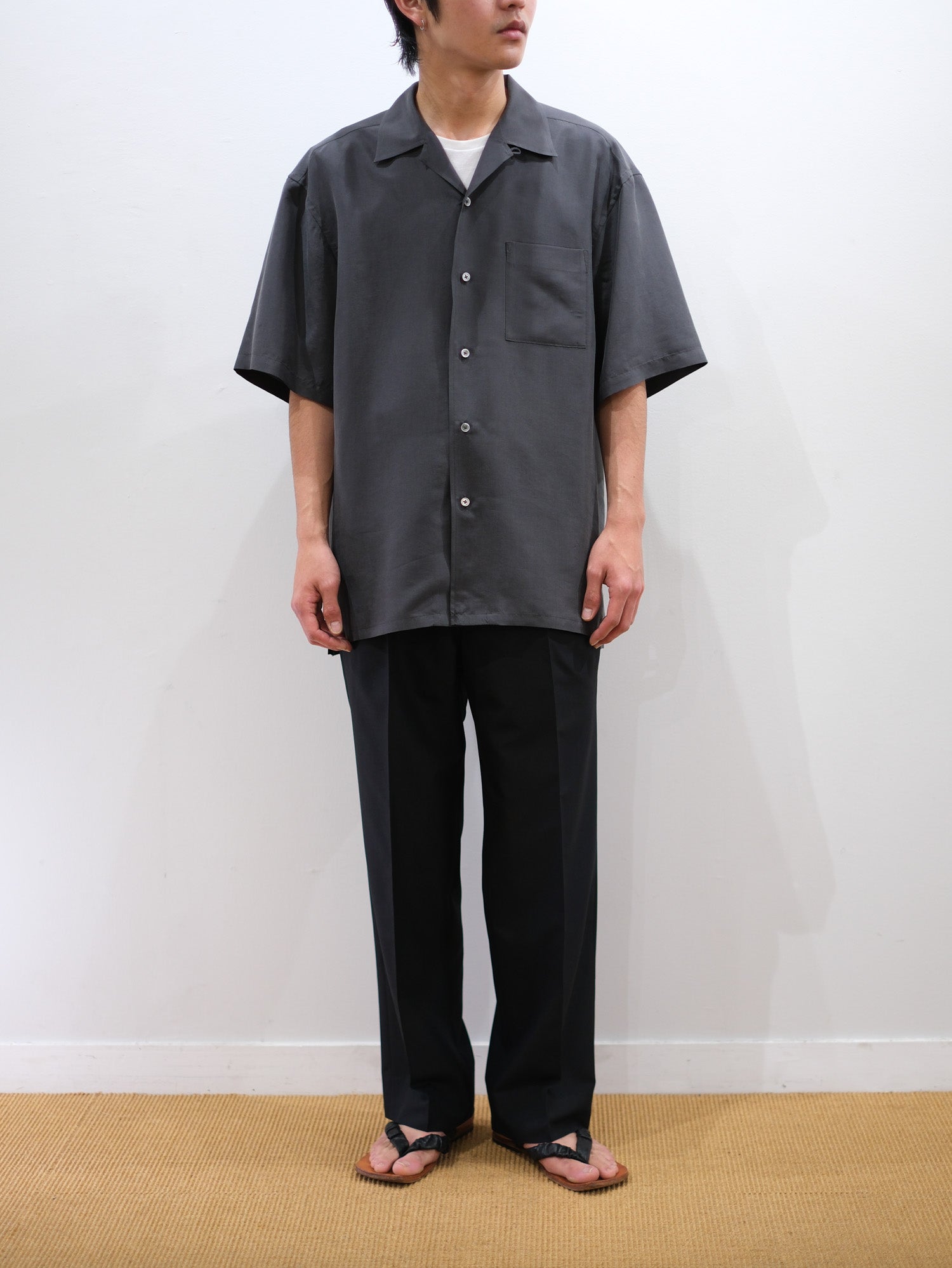 Model 175cm size M color BLACK着用