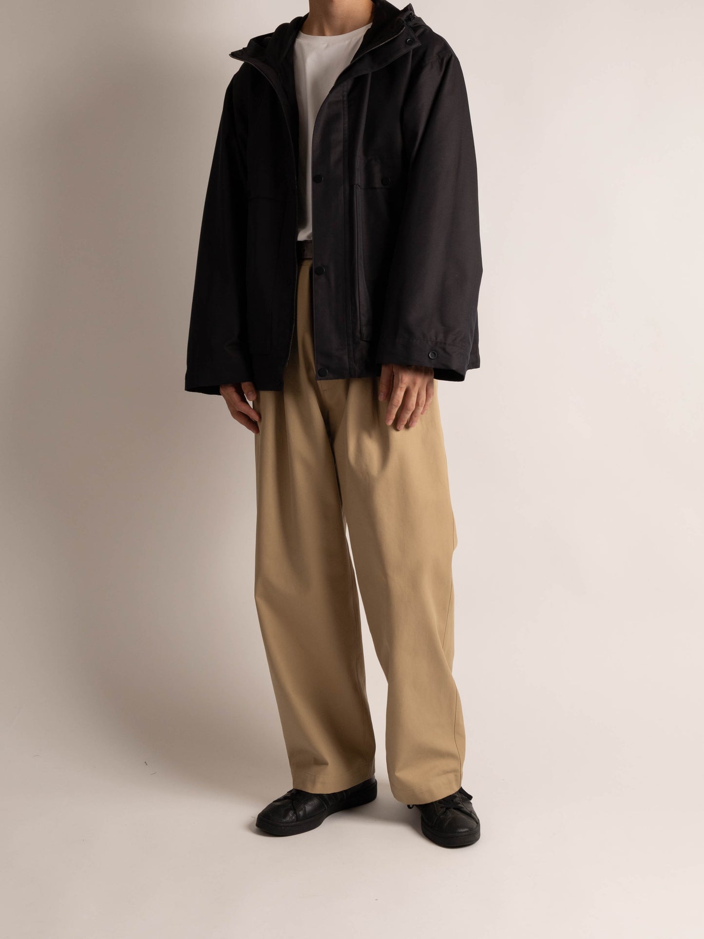 Model 176cm/62kg size M color BEIGE着用