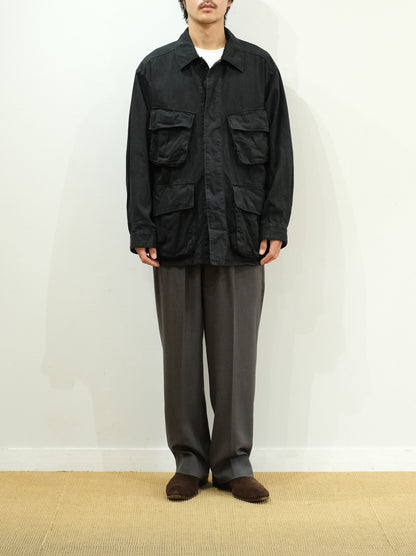 Model 175cm size L color BLACK着用