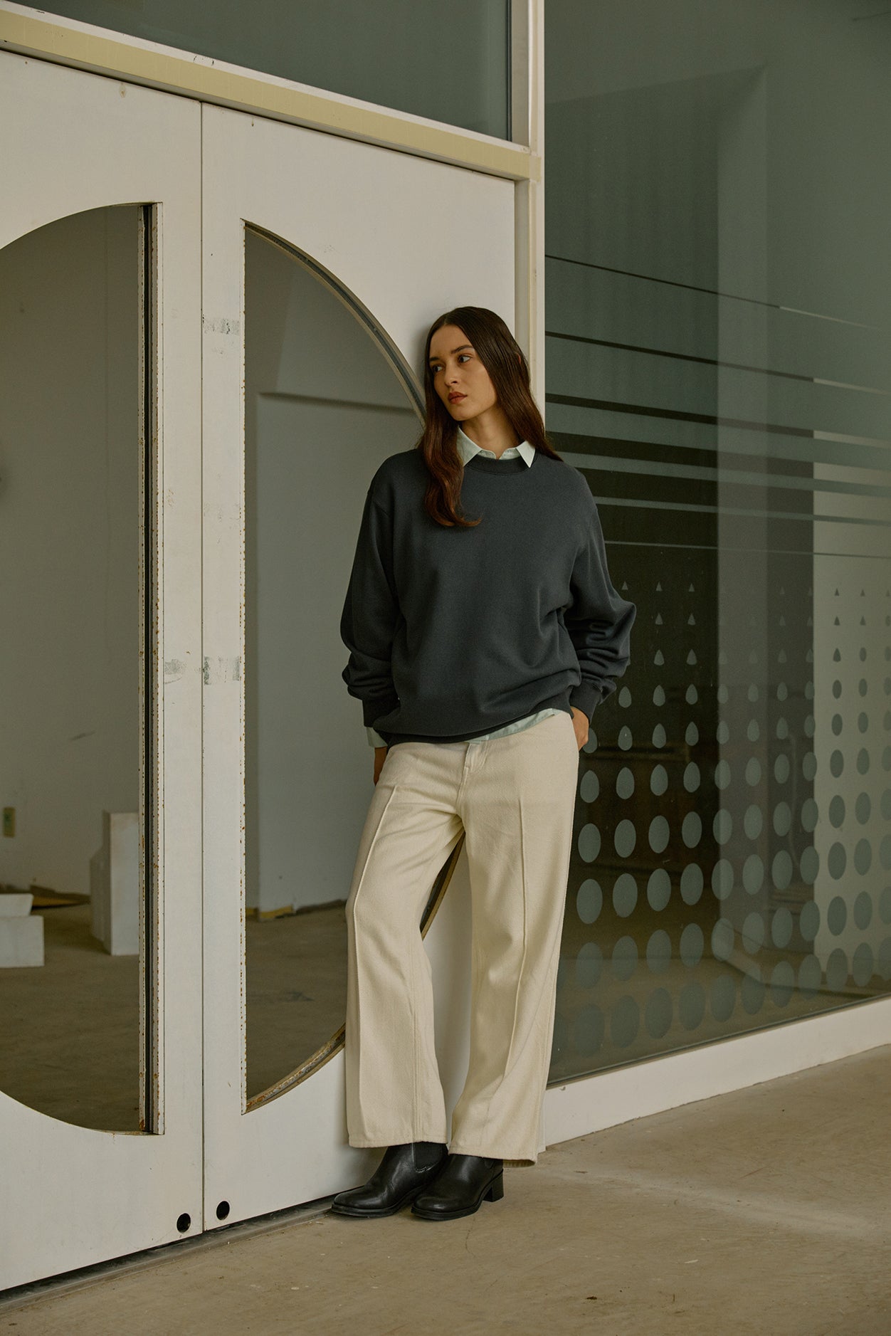 Model 174cm, M size, color OFF WHITE着用