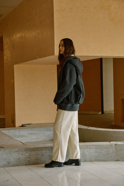 Model 174cm, M size, color OFF WHITE着用