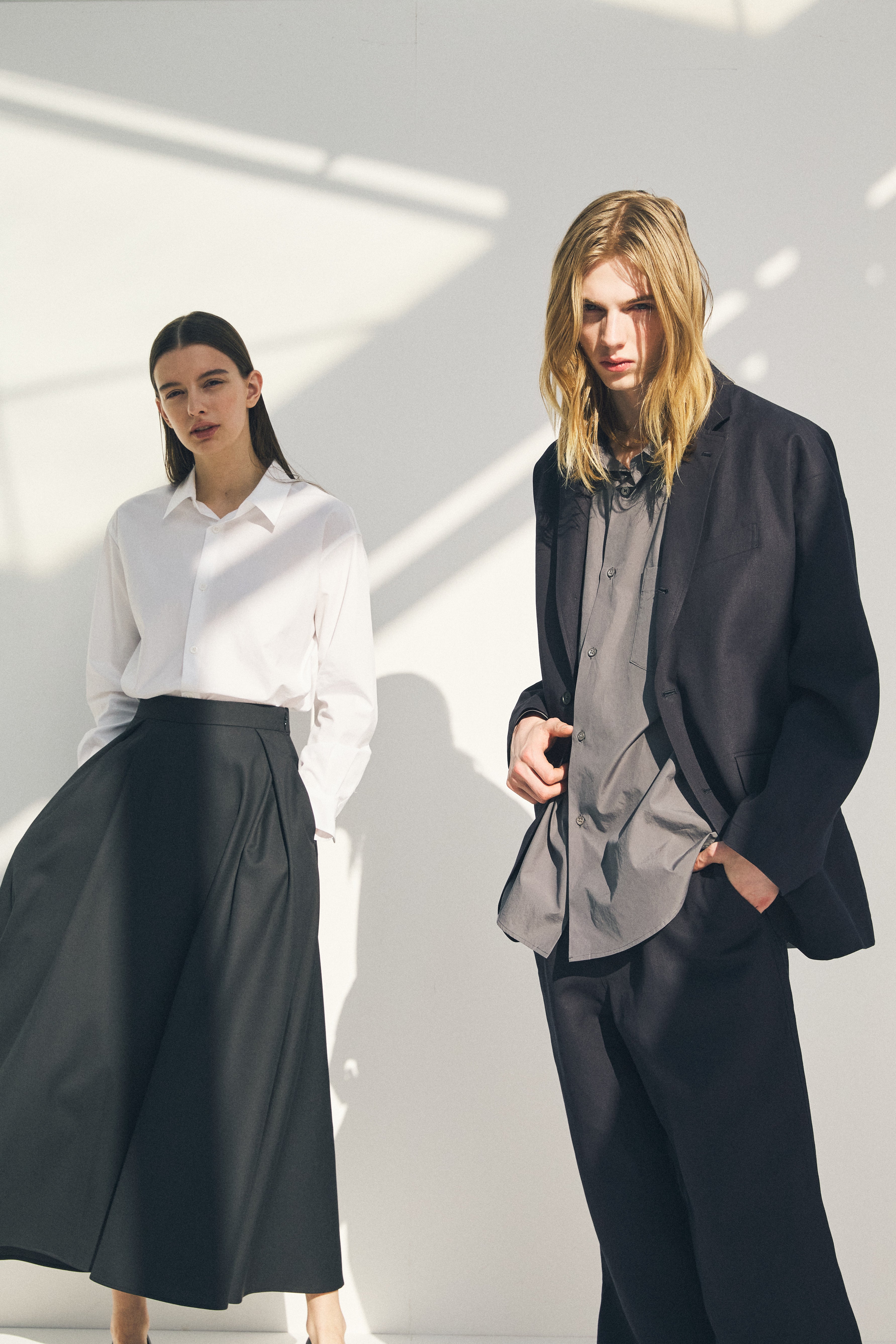 WORSTED WOOL SKIRTS｜MATTE BLACK